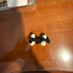 J. Crew Pearl bow earrings